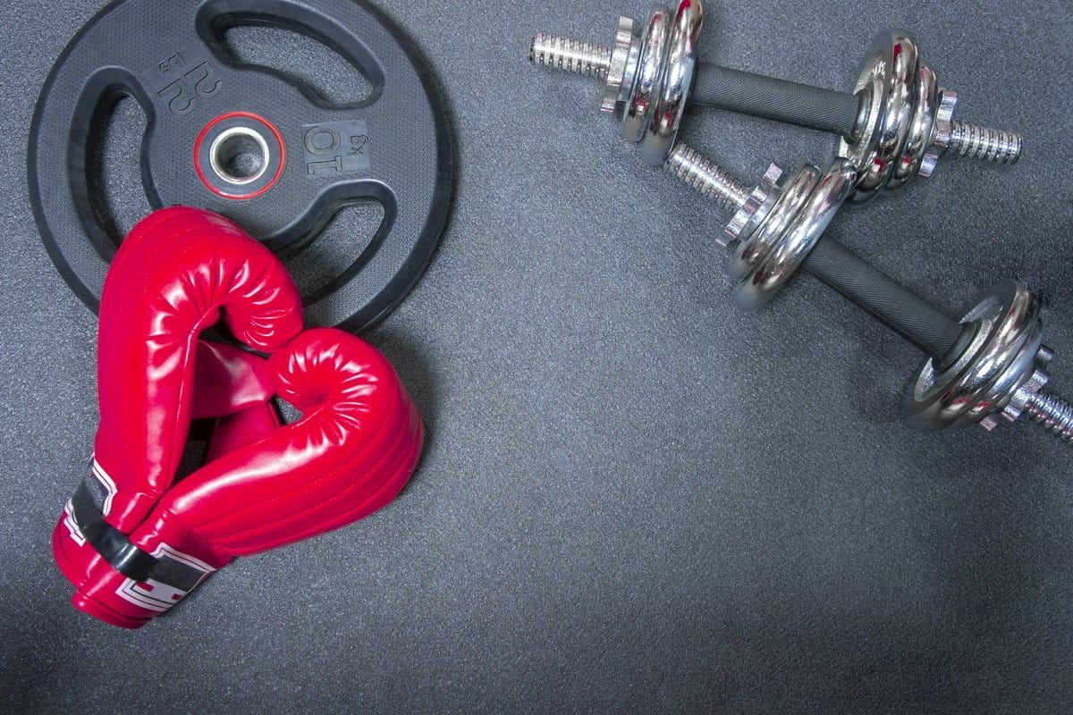 Odważniki do hantli: regulowane czy stałe?